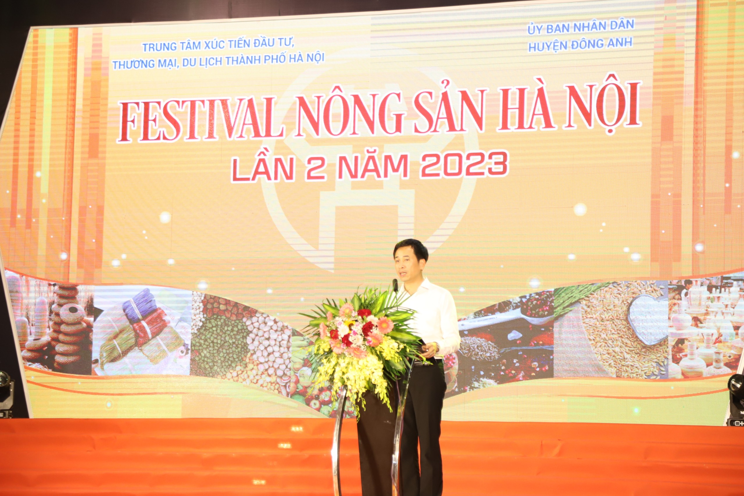 Giám đốc HPA Nguyễn Ánh Dương phát biểu khai mạc Festival